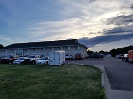 Bilmar Inn & Suites Dell Rapids