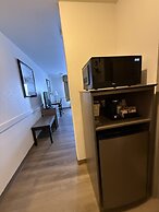 Super 8 by Wyndham Dawson Creek