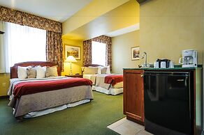 Peterborough Inn & Suites Hotel