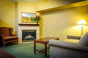 Peterborough Inn & Suites Hotel
