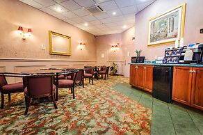 Peterborough Inn & Suites Hotel