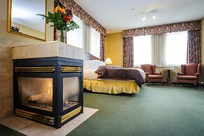 Peterborough Inn & Suites Hotel