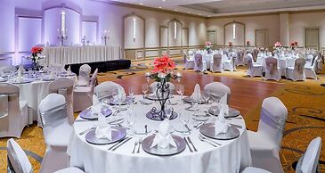 Hilton Indianapolis Hotel & Suites