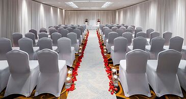 Hilton Indianapolis Hotel & Suites