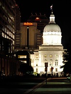 Hilton Indianapolis Hotel & Suites