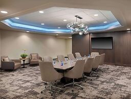 Hilton Indianapolis Hotel & Suites