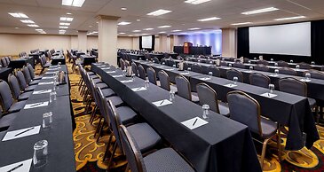 Hilton Indianapolis Hotel & Suites