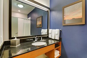 Fairfield Inn & Suites Fort Worth I-30 West near NAS JRB