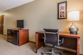 Comfort Inn & Suites Mishawaka - South Bend