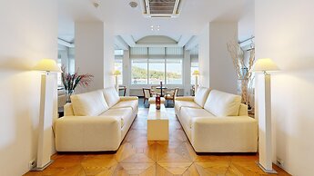 Lucy Hotel