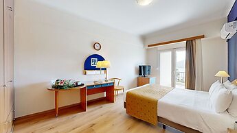 Lucy Hotel