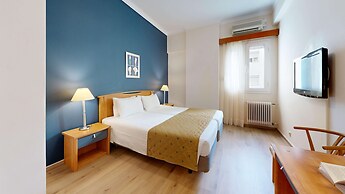 Lucy Hotel