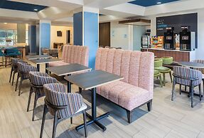 Holiday Inn Express Orlando International Airport by IHG