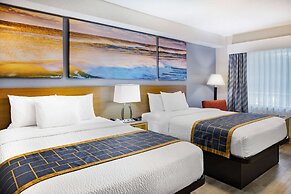 Days Inn & Suites by Wyndham Savannah Midtown