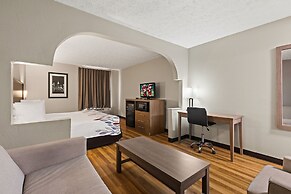 Red Roof Inn & Suites Newnan