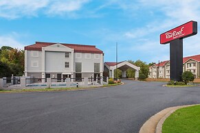 Red Roof Inn & Suites Newnan