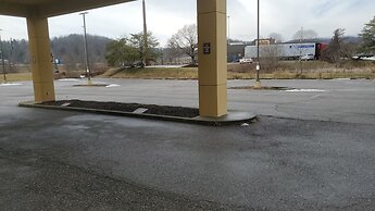 Cambridge Inn by Capital O near I-70 / I-77