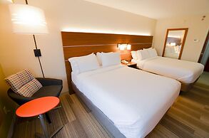 Holiday Inn Express Pittsburgh-Bridgeville by IHG