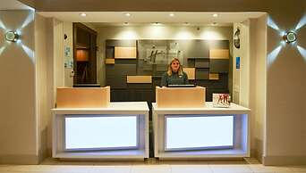 Holiday Inn Express Pittsburgh-Bridgeville by IHG