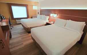 Holiday Inn Express Pittsburgh-Bridgeville by IHG