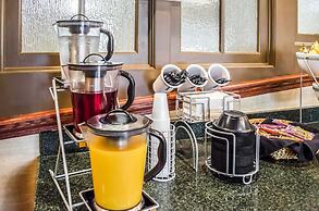 Comfort Suites Downtown Carlisle