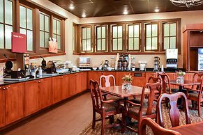 Comfort Suites Downtown Carlisle