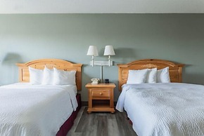 Lancaster Inn and Suites