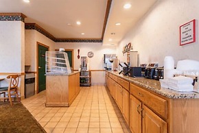 Lancaster Inn and Suites