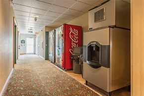 Lancaster Inn and Suites