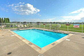 Lancaster Inn and Suites