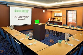 Courtyard by Marriott Cincinnati-Covington