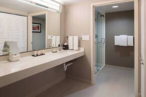 Courtyard by Marriott Seattle Sea-Tac Area