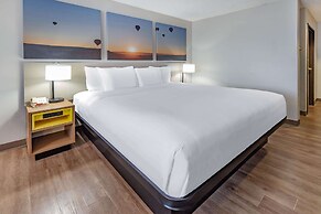 Days Inn by Wyndham Bernalillo