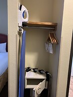 Days Inn by Wyndham Bernalillo