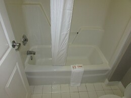 Days Inn & Suites by Wyndham Fort Valley