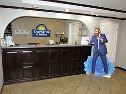 Days Inn & Suites by Wyndham Fort Valley