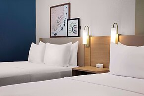 Spark by Hilton Atlanta Cumberland Ballpark