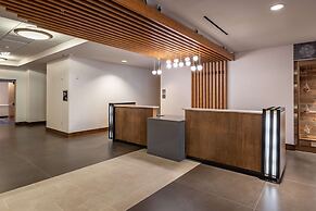 DoubleTree by Hilton Dallas - Farmers Branch