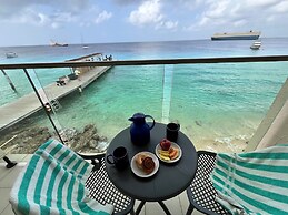 Divi Flamingo Beach Resort & Casino