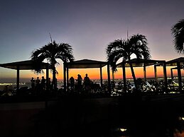 Divi Flamingo Beach Resort & Casino