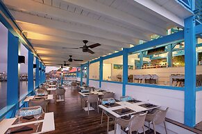 Divi Flamingo Beach Resort & Casino