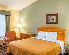 Econo Lodge Inn & Suites