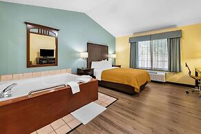 Econo Lodge Inn & Suites