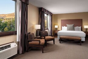 The Golden Hotel, Ascend Hotel Collection