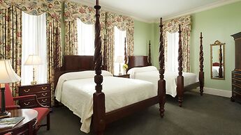 Planters Inn on Reynolds Square