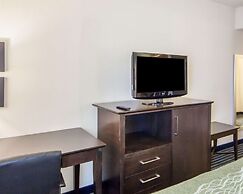Quality Inn Tulsa - Downtown West