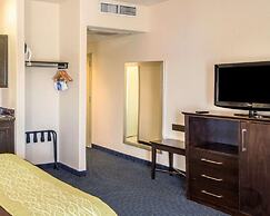 Quality Inn Tulsa - Downtown West