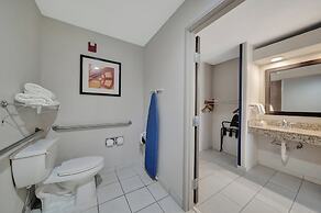 Holiday Inn Express Hotel & Suites Beatrice by IHG
