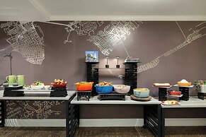 Courtyard Charleston Historic District