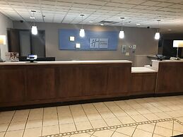 Holiday Inn Express Suites Charleston by IHG